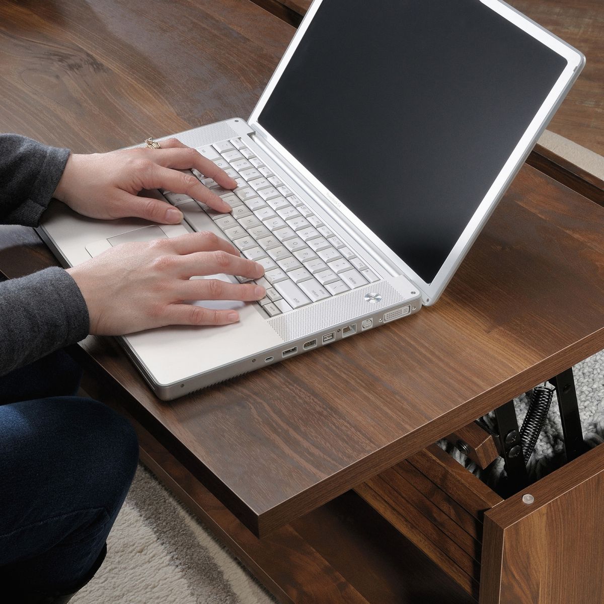 HAMPSTEAD PARK LIFT UP COFFEE / WORK TABLE CasaFenix