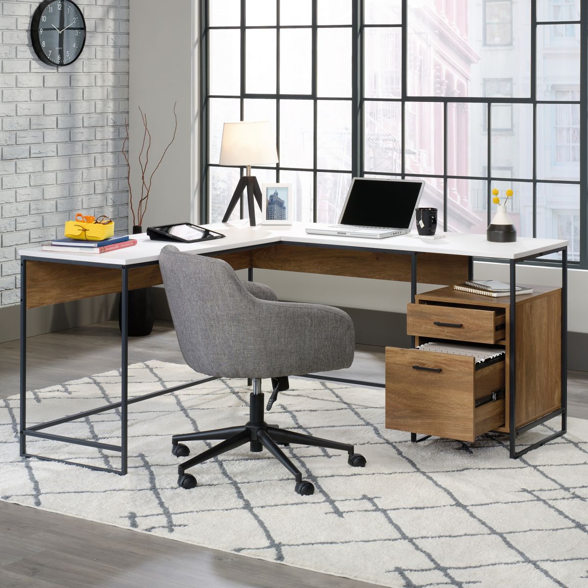 MODERNA L-SHAPED DESK CasaFenix