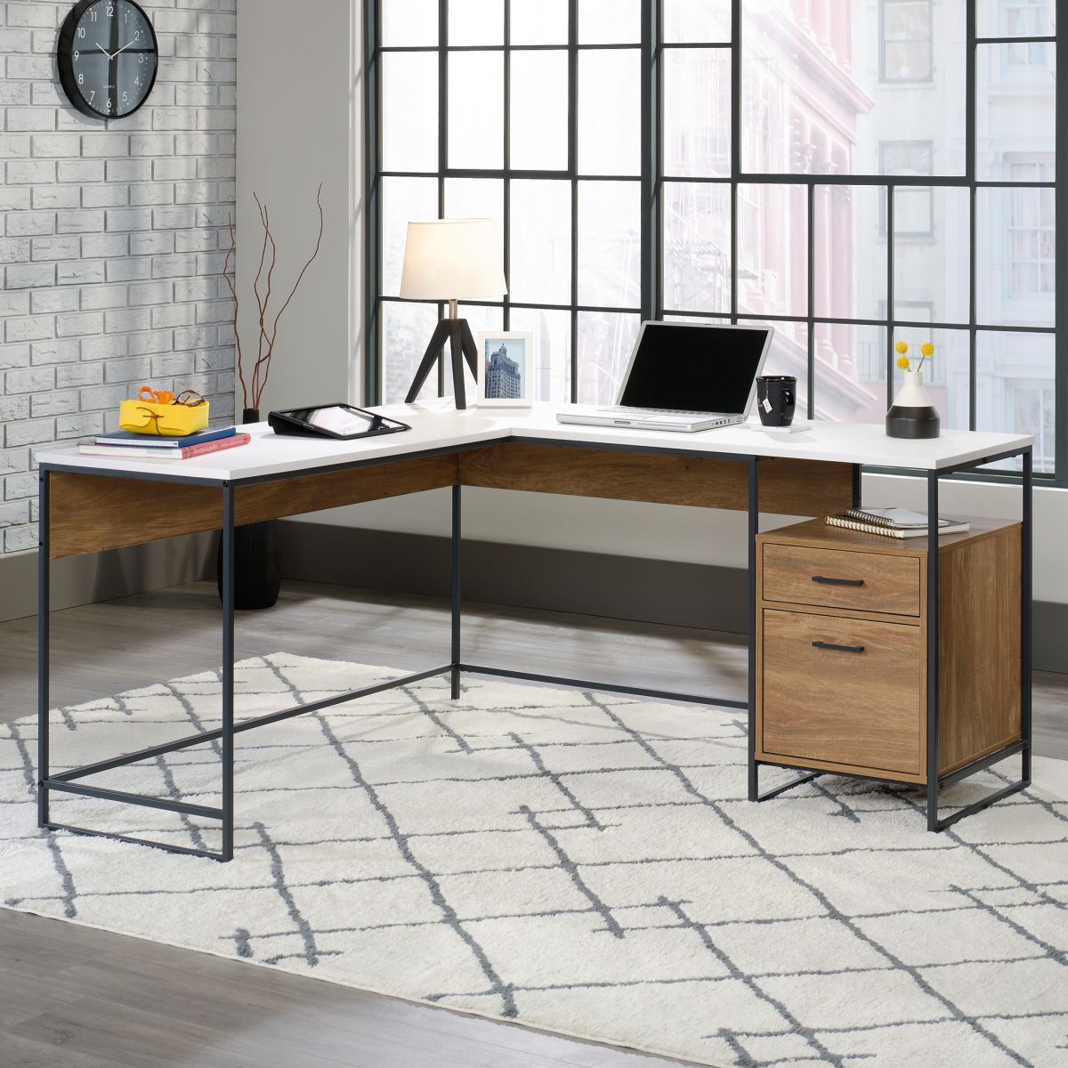 MODERNA L-SHAPED DESK CasaFenix