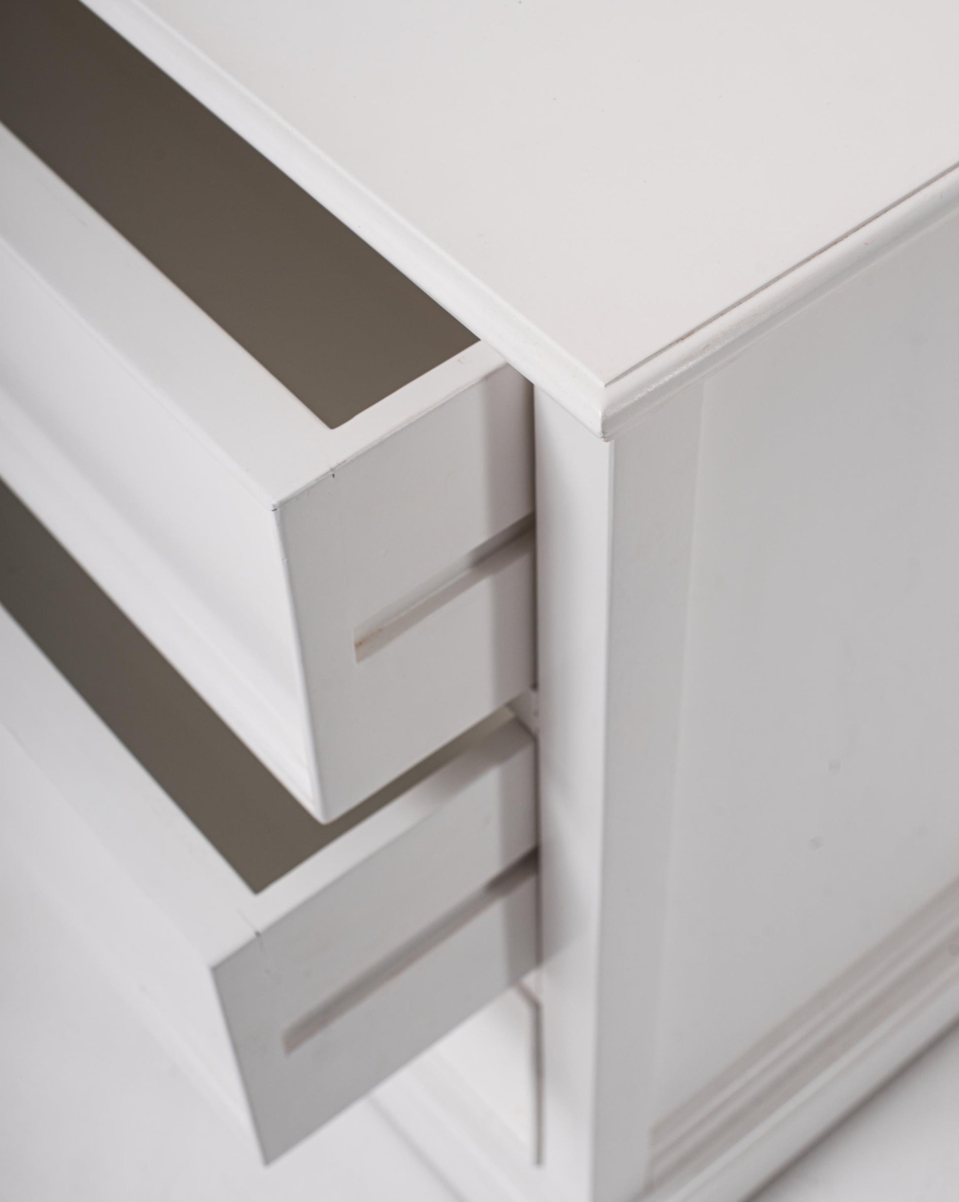 Halifax Grand collection by Nova Solo.  Bedside Drawer Unit CasaFenix