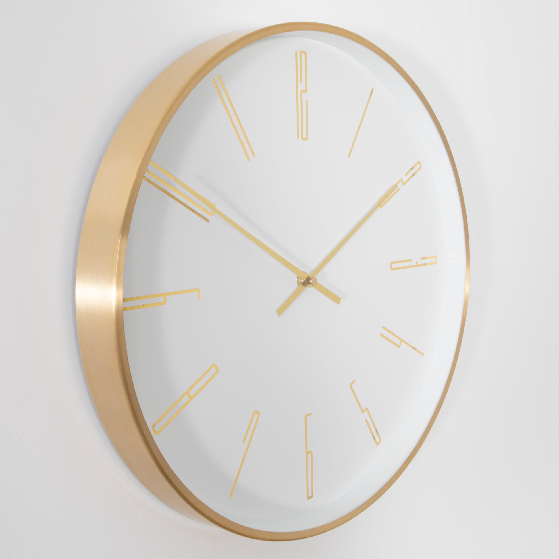 Gold 16" Modern Analogue Wall Clock  CasaFenix