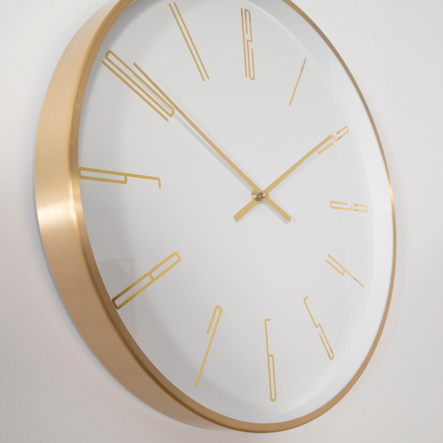 Gold 16" Modern Analogue Wall Clock  CasaFenix