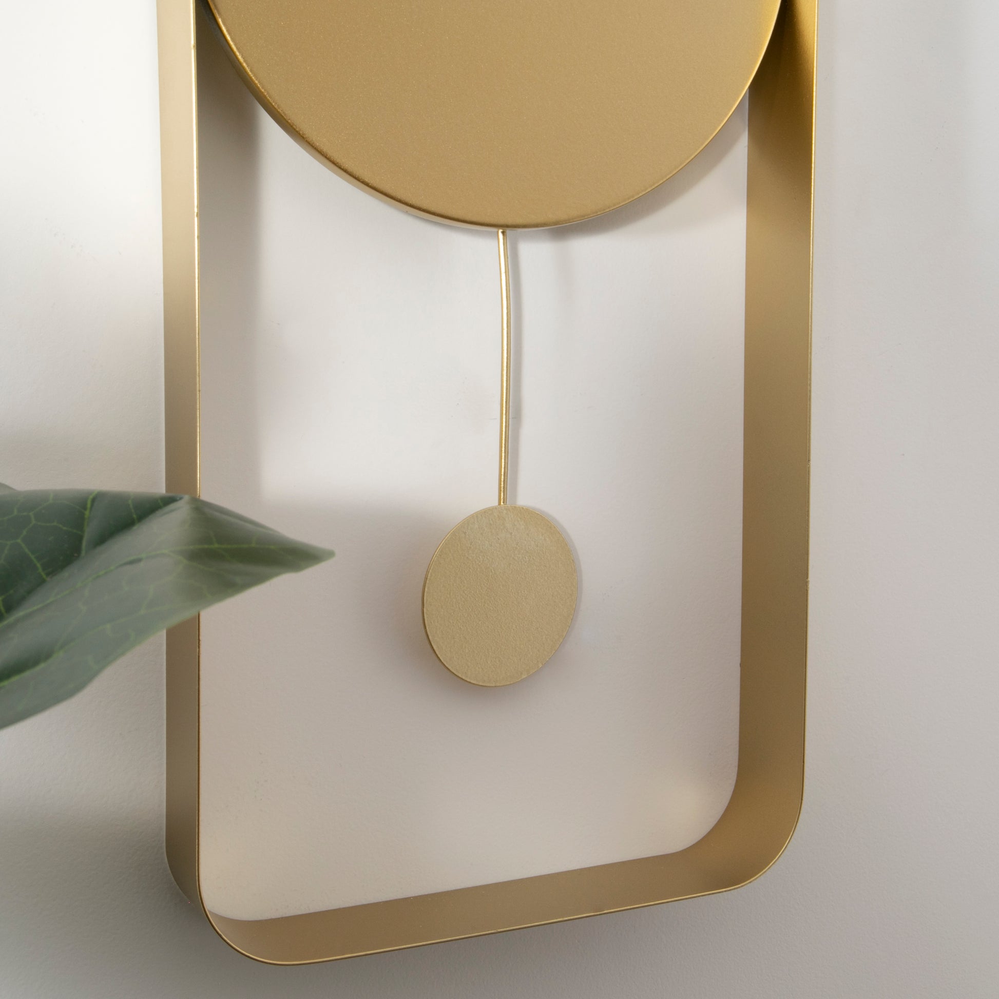 Modern Gold Metal Wall Clock  CasaFenix