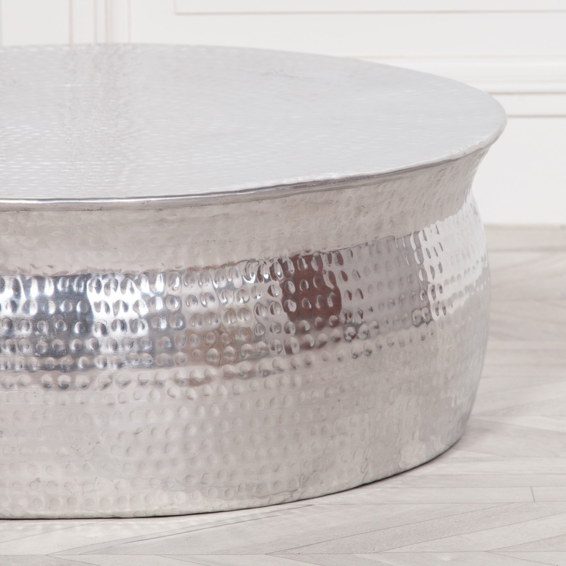 Aluminium Round Coffee Table CasaFenix