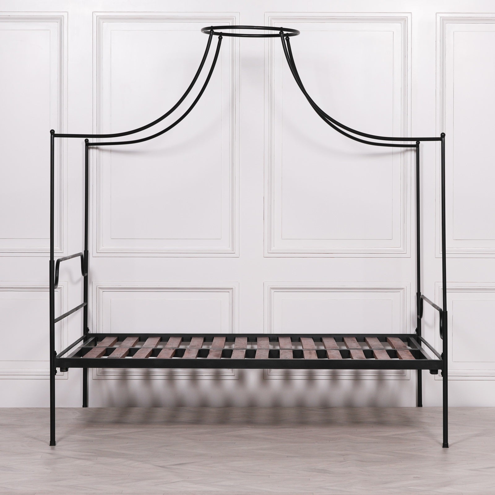 Black Iron 4ft6 Double Size Poster Bed CasaFenix