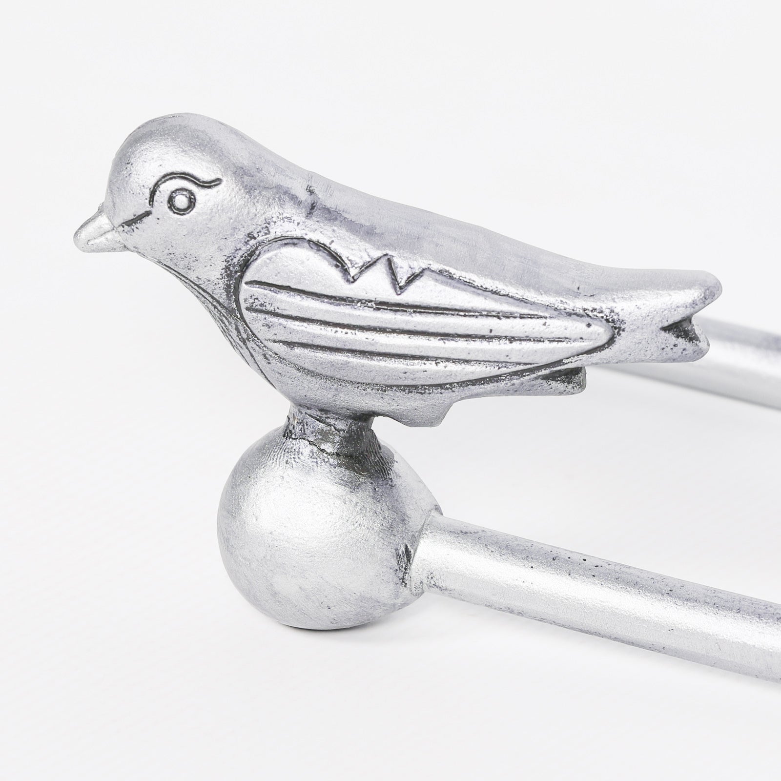 Silver Cast Iron Decorative Bird Curtain Holder Set CasaFenix