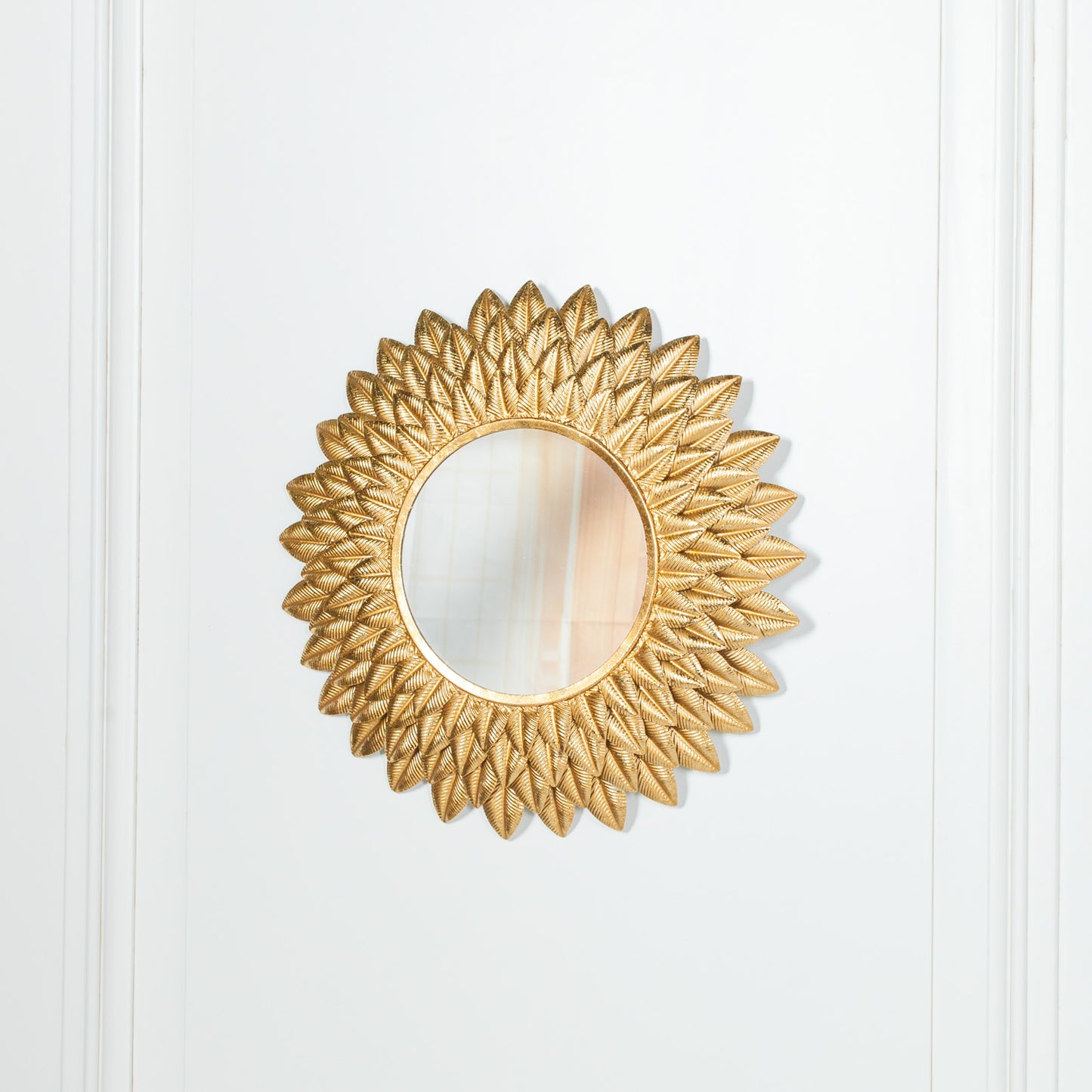 Round 48cm Sunflower Metal Wall Mirror CasaFenix
