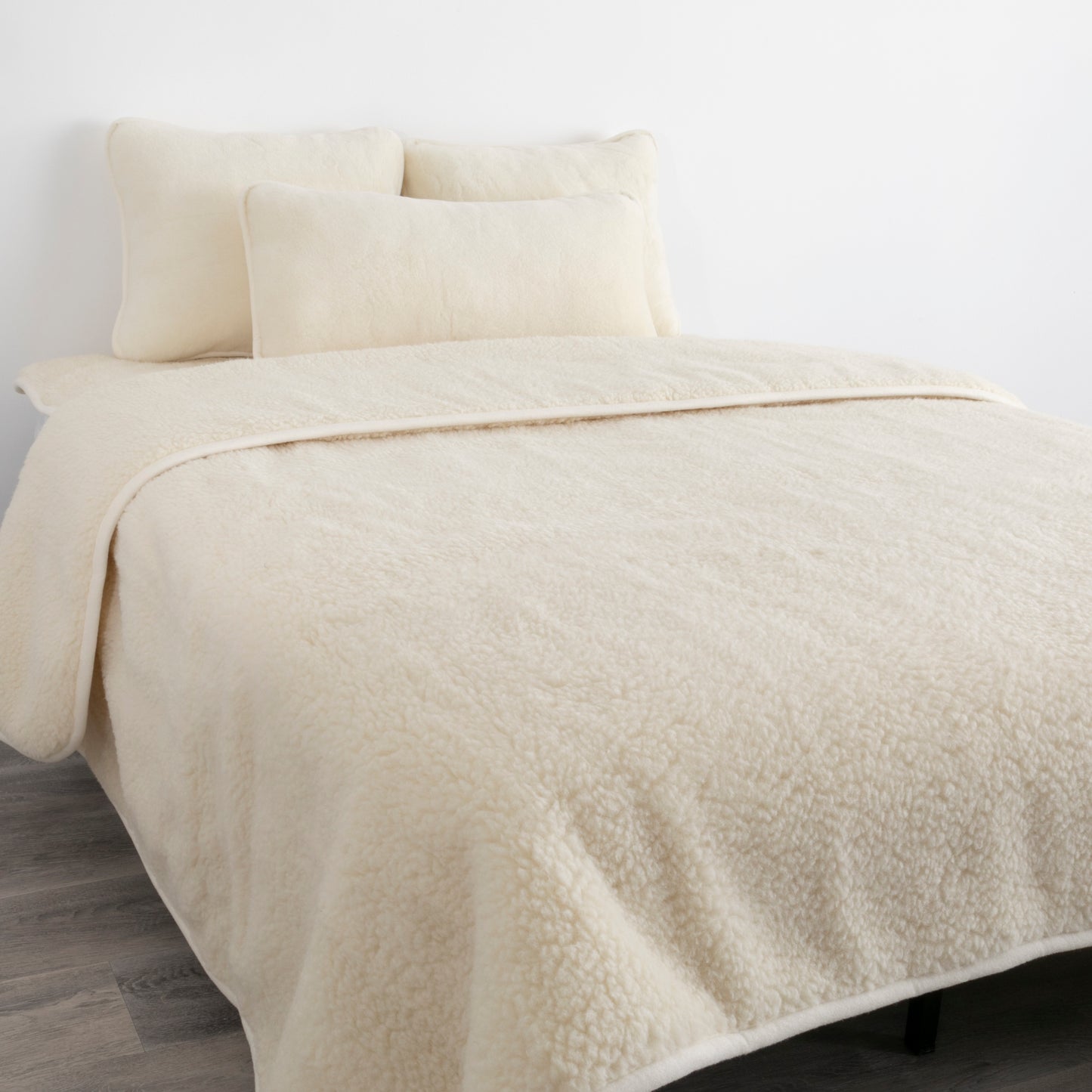 100% Merino Wool Quilt - Natural 200 x 135cm - CasaFenix