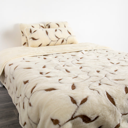 100% Merino Wool Quilt - Leaf Design 220 x 200cm in Cream - CasaFenix