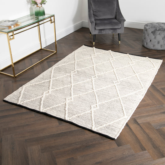 Cream & Black Diamond Pattern Large Wool Rug 120 x 180cm Rugs CasaFenix