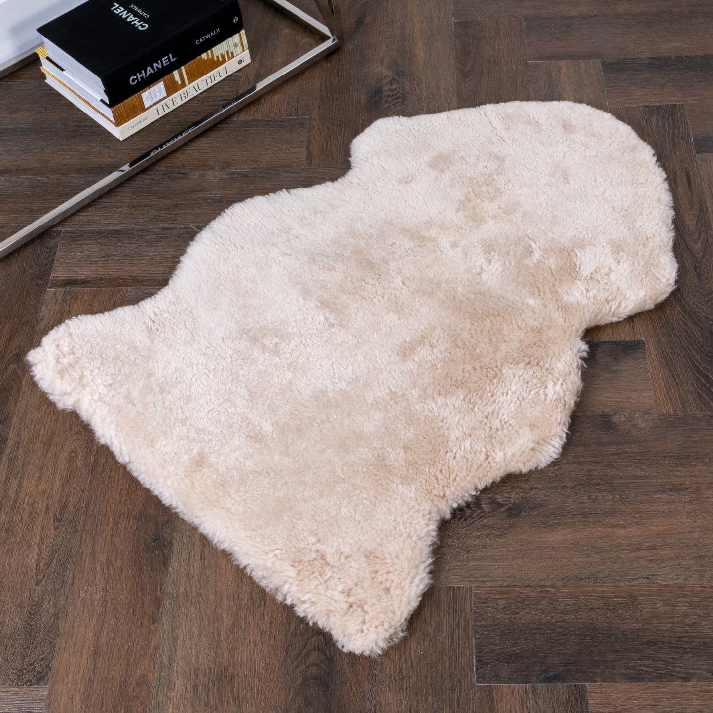 Cream Colour Short Pile Sheepskin Rug - CasaFenix