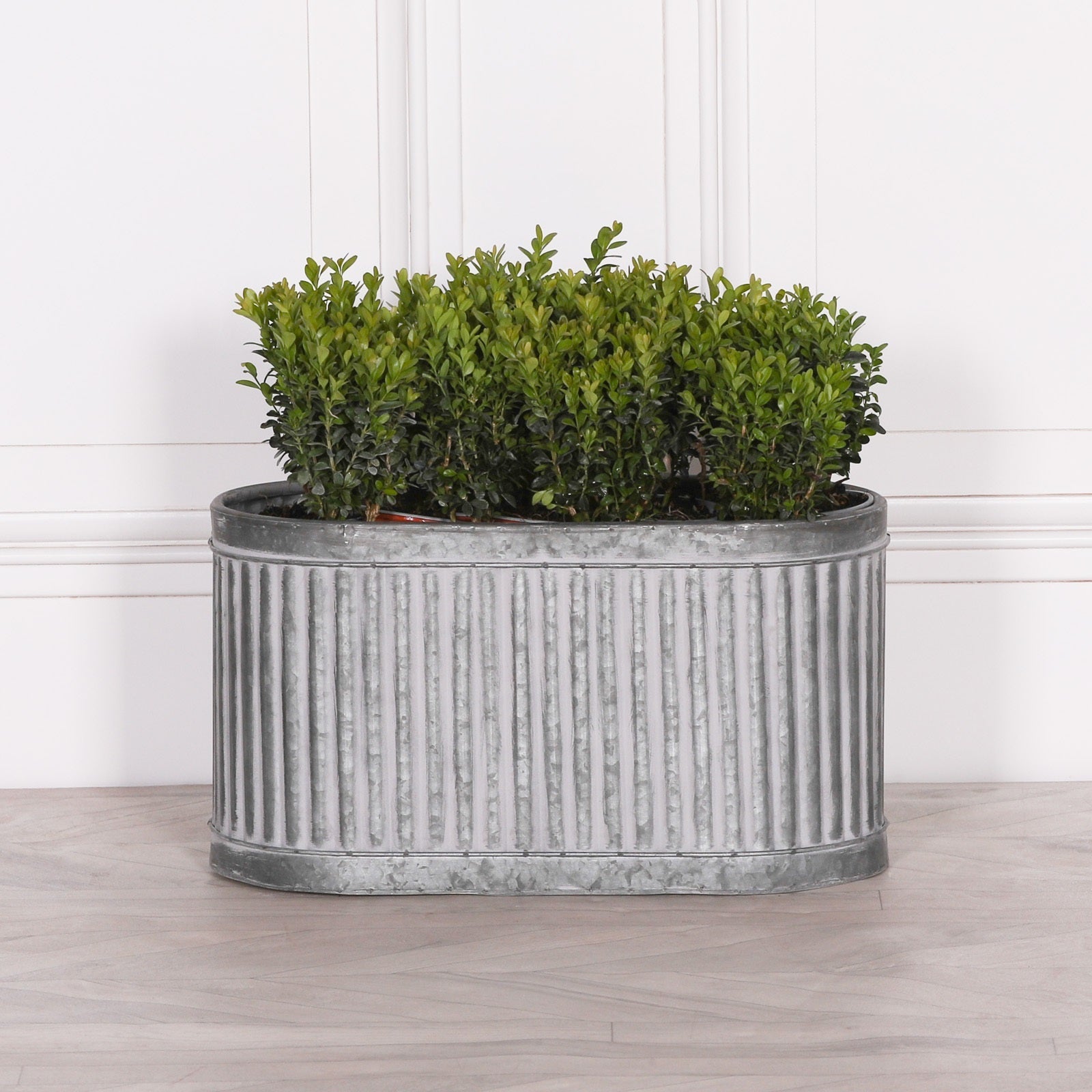 Ribbed Metal Planter - Medium CasaFenix