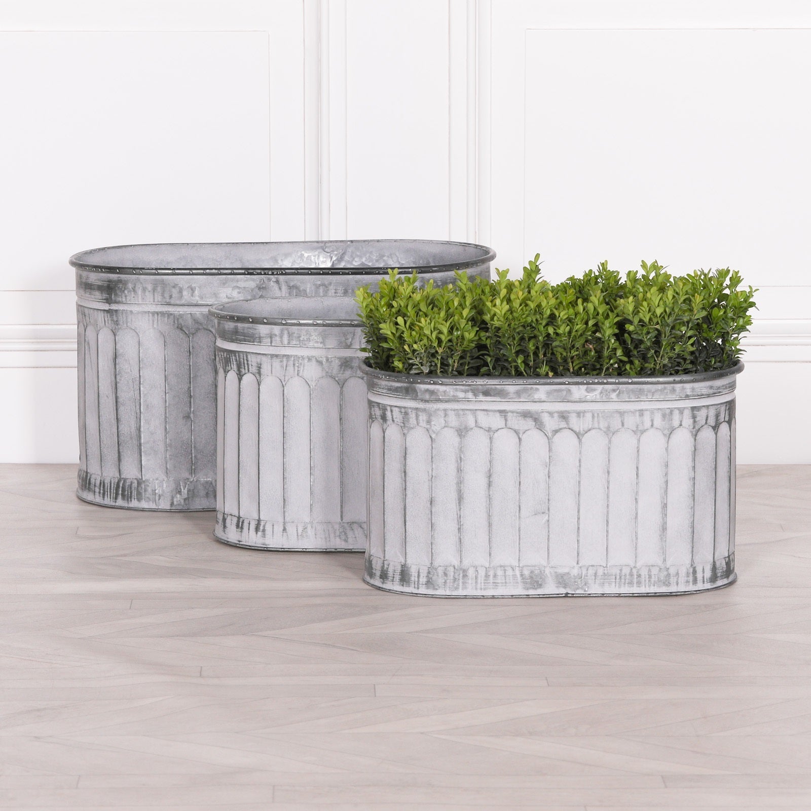 Arched Pattern Metal Planter - Small CasaFenix