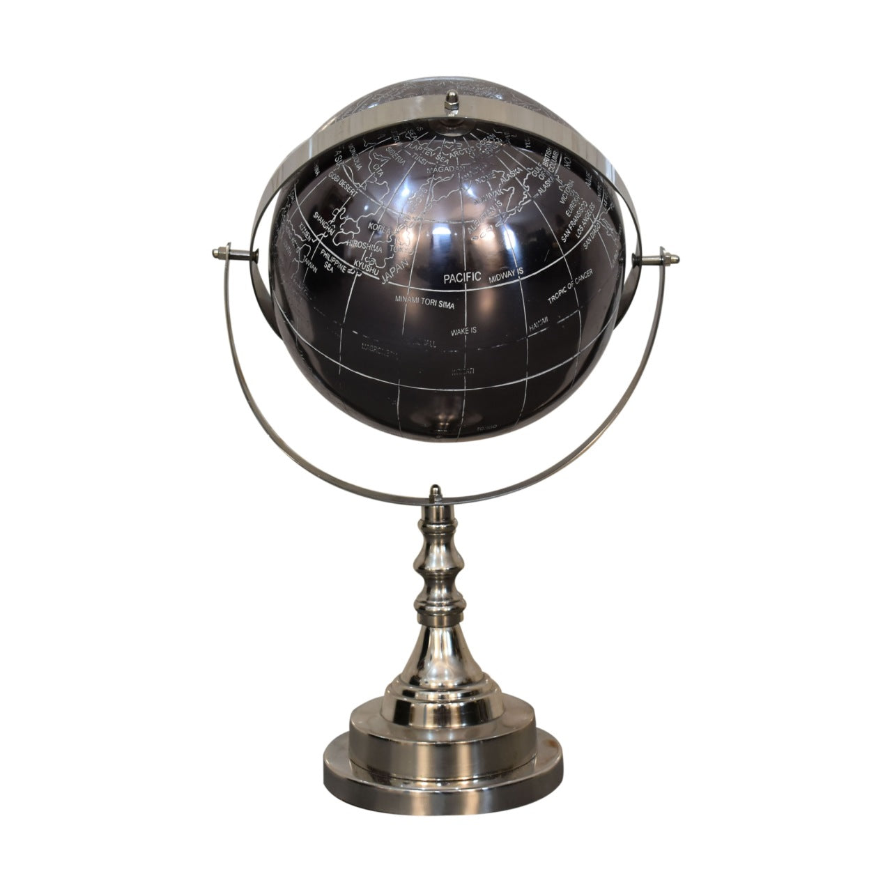 Black Globe with Chrome Frame - CasaFenix